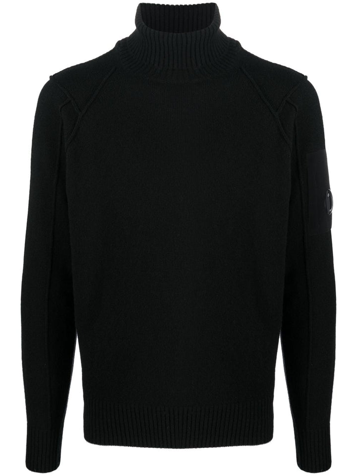 maglione nero collo alto