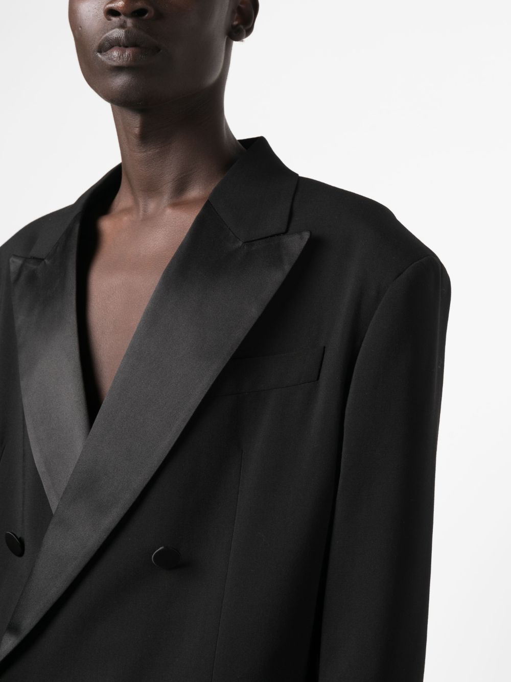 blazer noir avec revers en soie