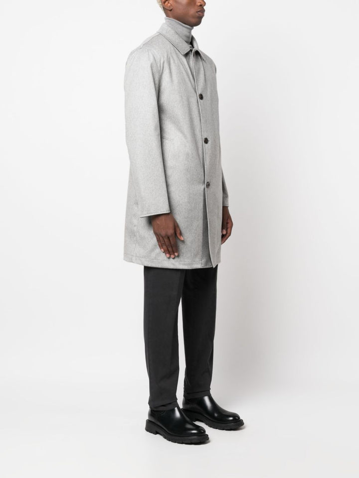 manteau gris à simple boutonnage