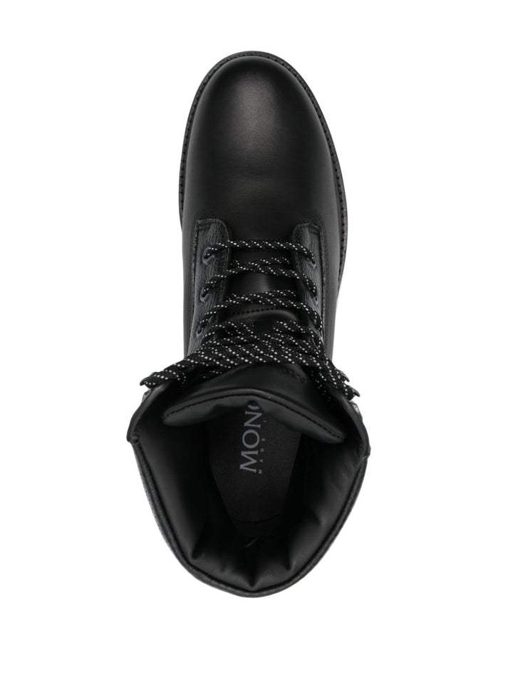 black peka boot