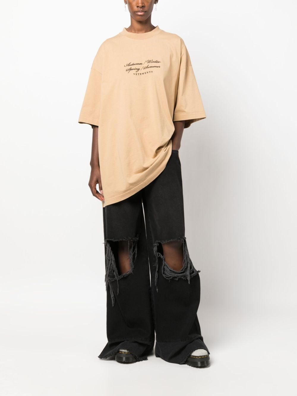 Vetements UE54TR140CCAMEL