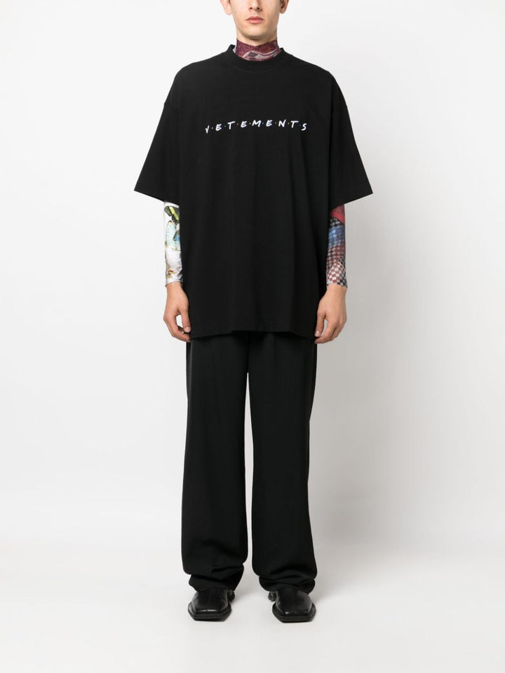 Vetements UE54TR270BBLACK