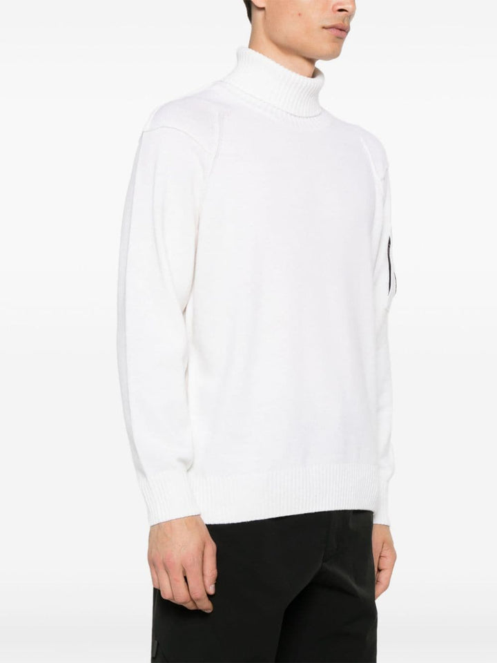 Maglione bianco collo alto