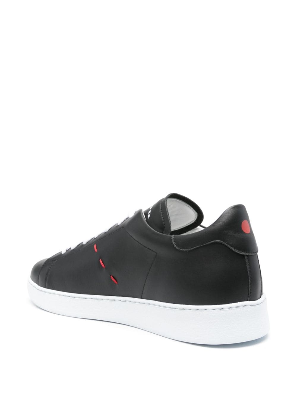 Sneaker in pelle nera