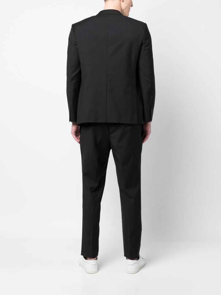 single-breasted suit in black virgin wool