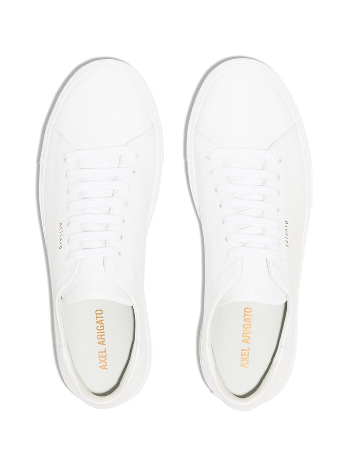 White clean 90 sneaker