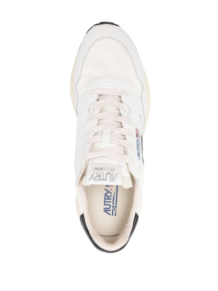 White and black reelwind sneaker