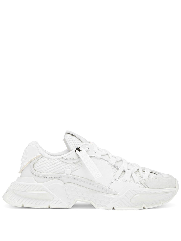 white airmaster sneaker