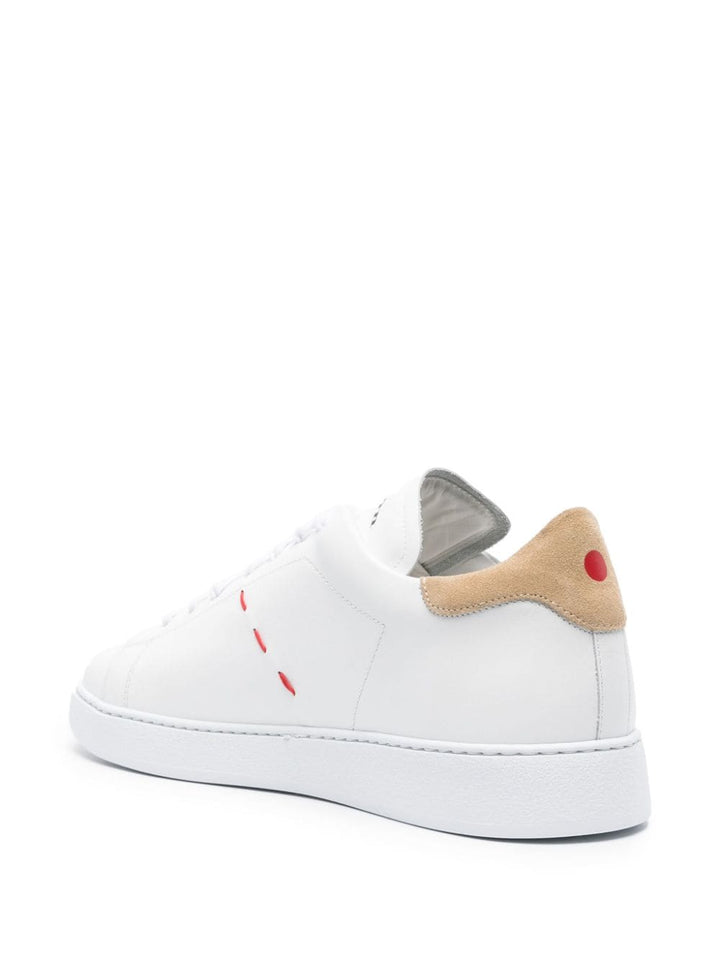Sneaker en cuir blanc avec détails beiges