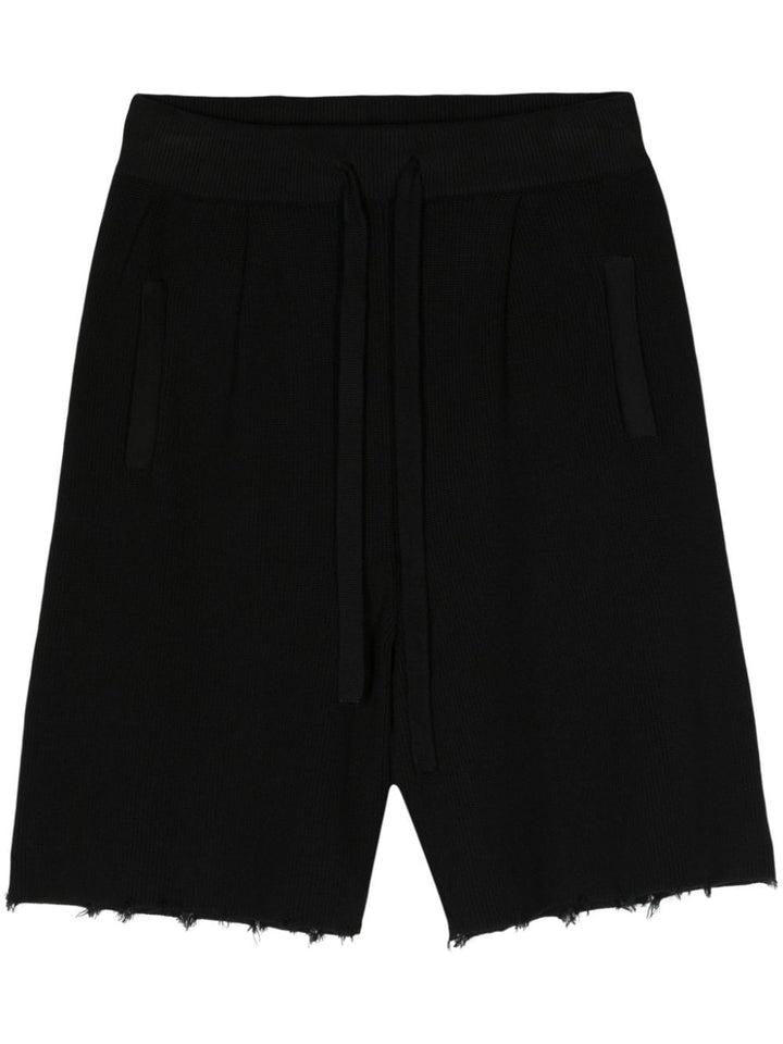 Black knitted Bermuda shorts