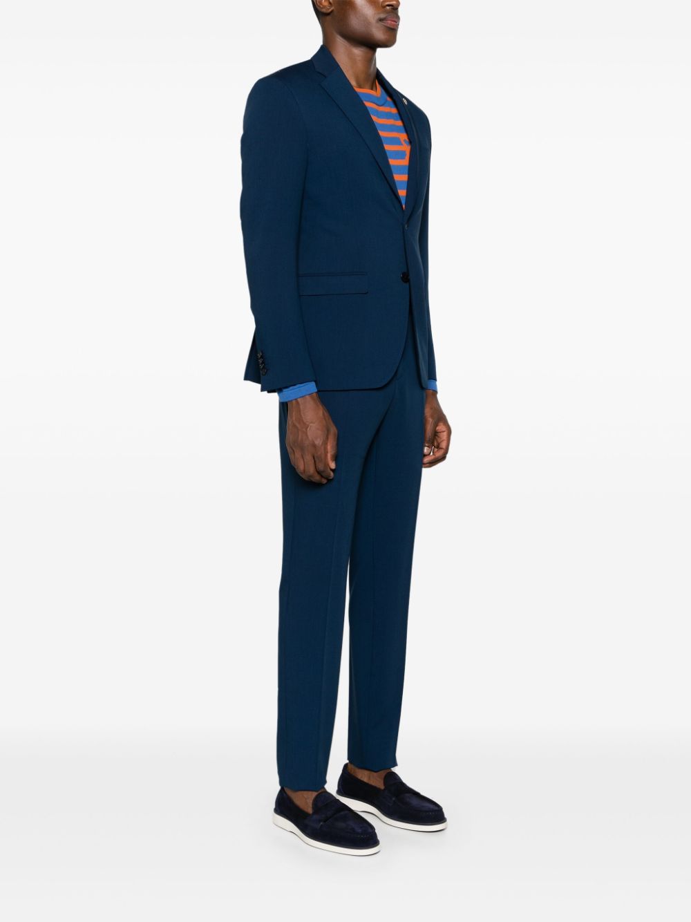 Navy single-breasted suit