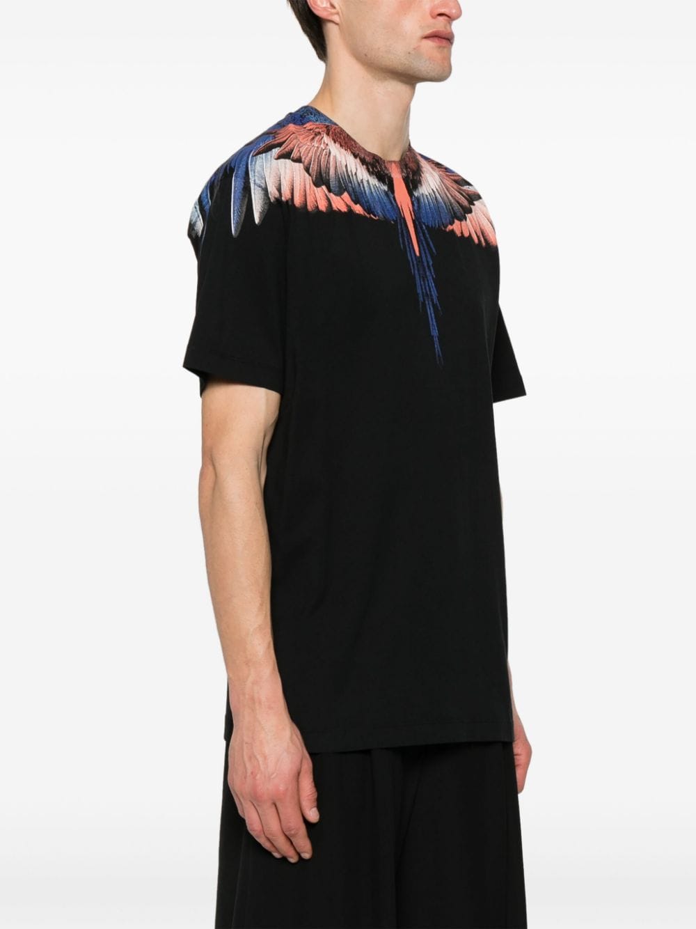 Black t-shirt with multicolor wings icon print