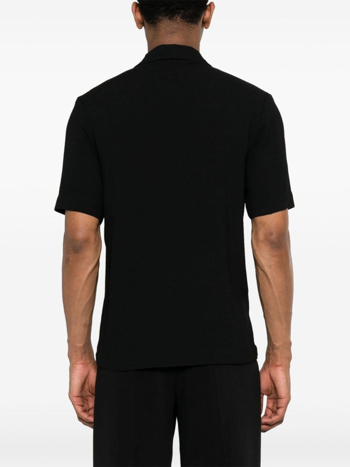 Black short sleeve shirt