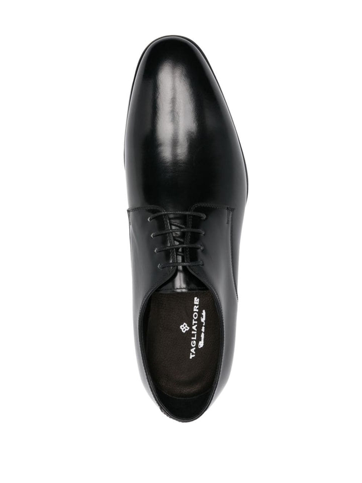 Black oxford lace-up shoe