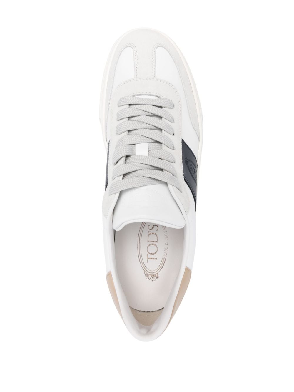 Sneaker bianca logo goffrato
