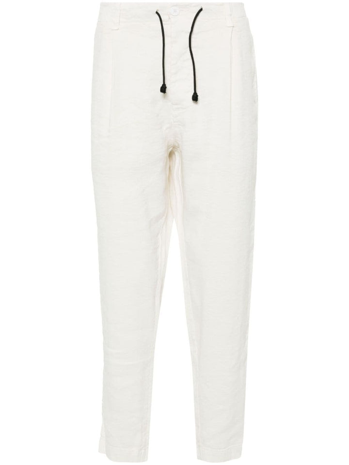 White trousers with drawstring