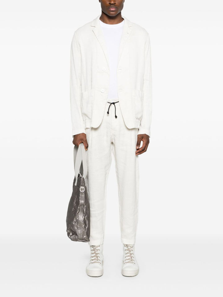 White trousers with drawstring