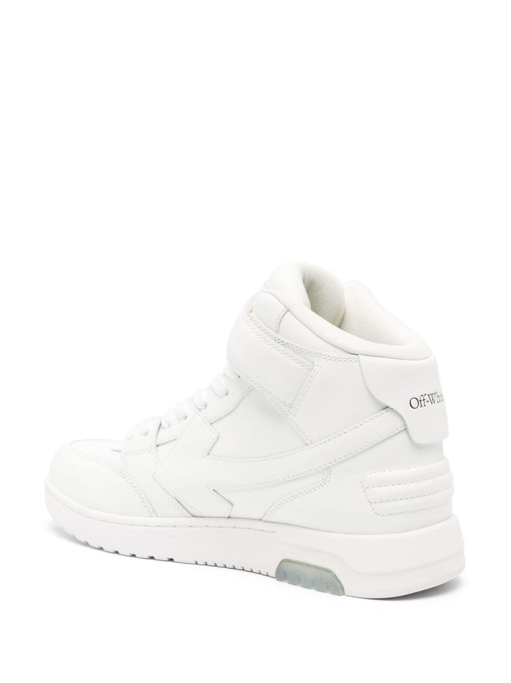 sneaker out of office total white