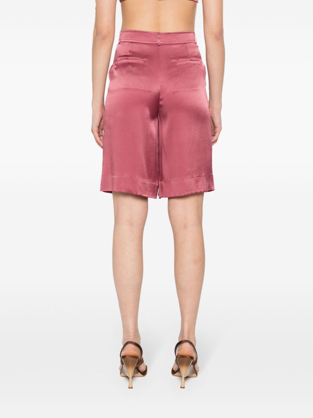 Knee-length shorts in satin