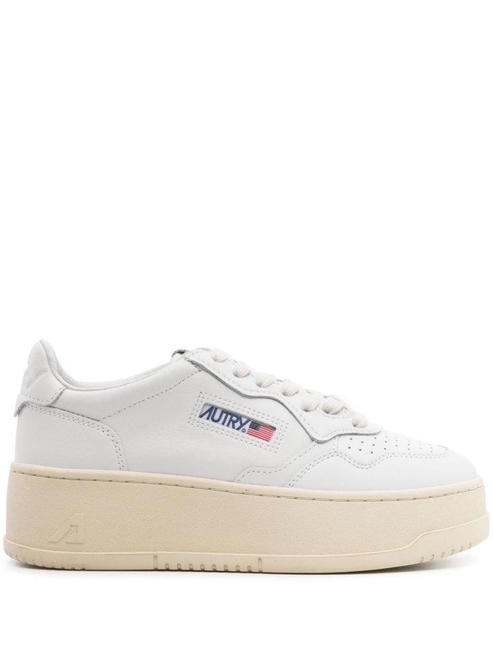 Medalist sneakers with raised sole