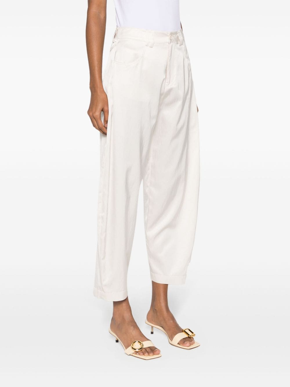 Comfortable cut trousers