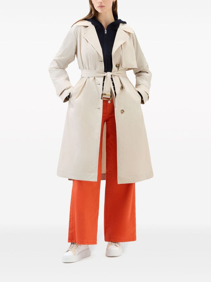 Single-breasted trench coat with belt