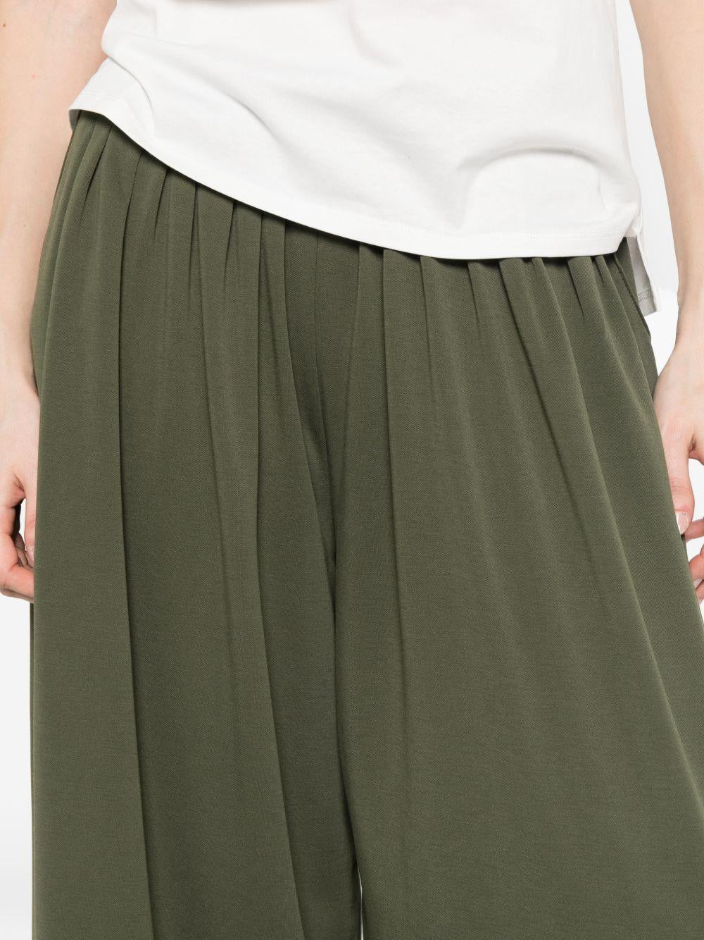 Pantaloni ampi 