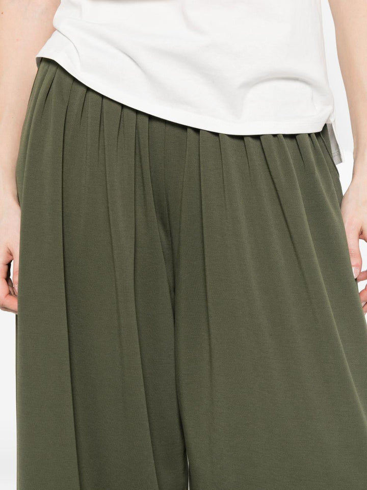 Pantaloni ampi 