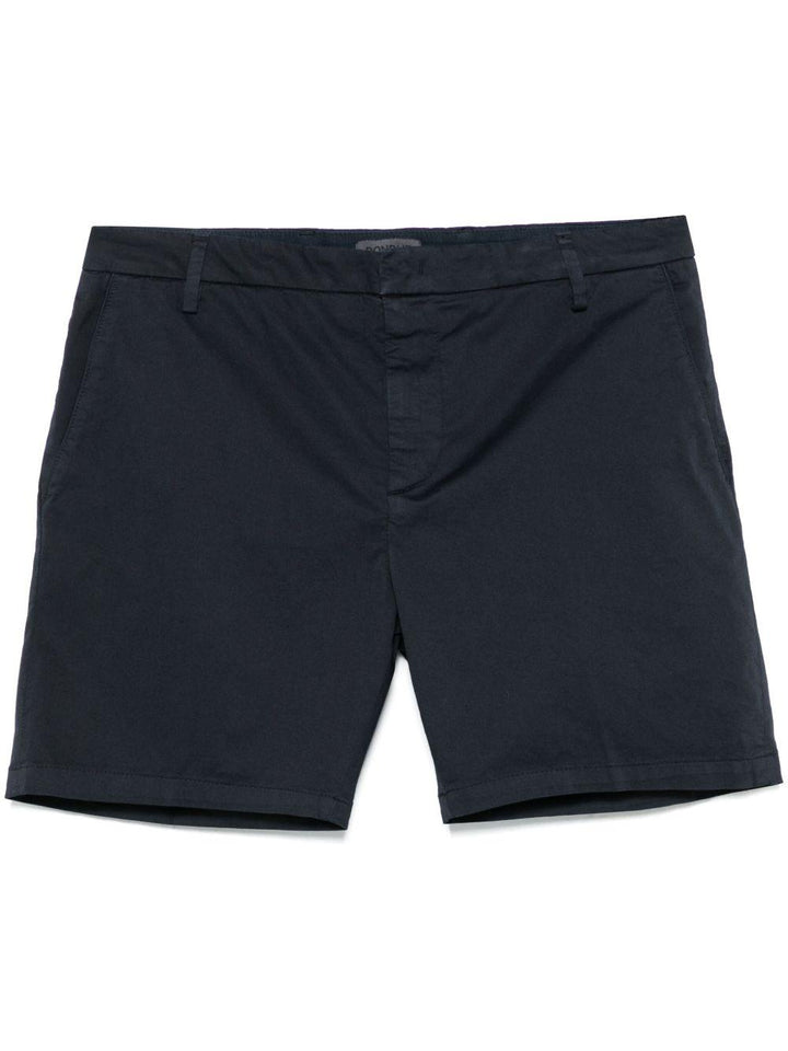 Chino Manheim corti universo 