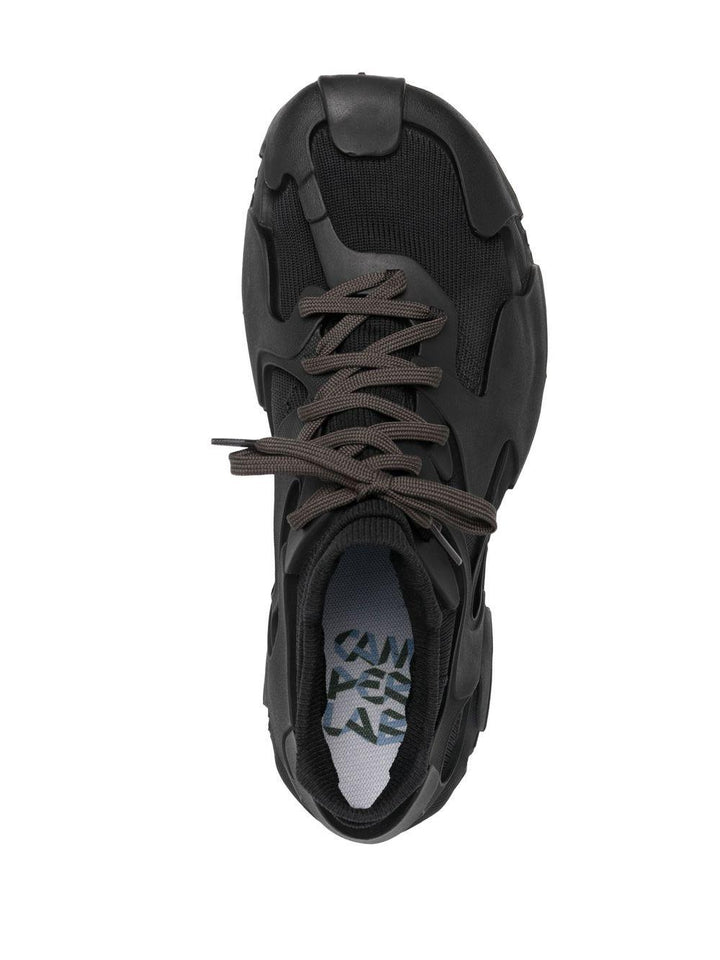 Tossu black high-top sneakers