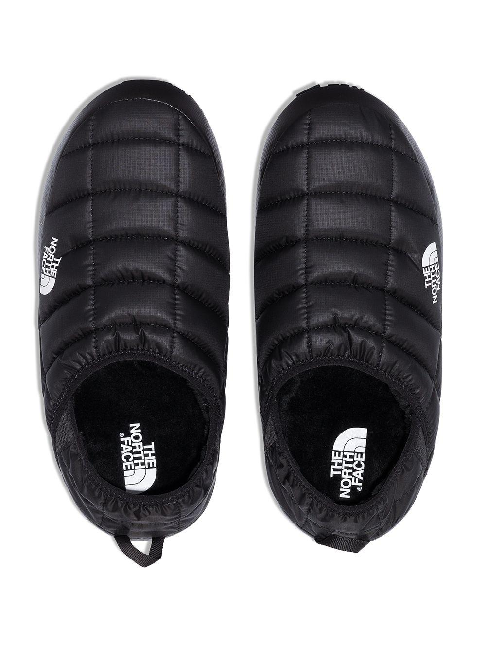 Slippers Thermoball Traction V nere 