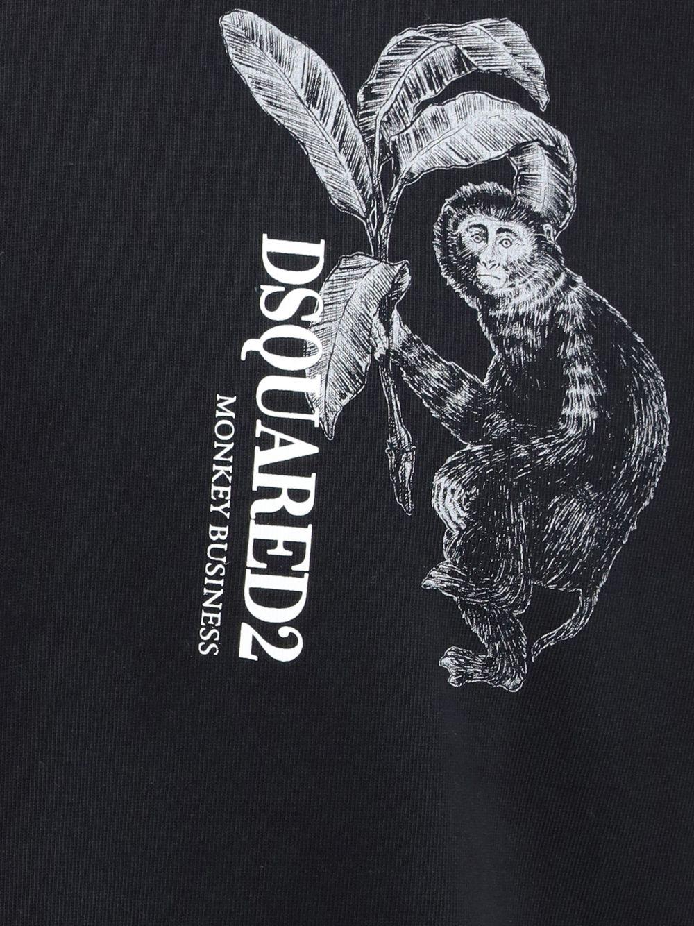 T-shirt nera con stampa 