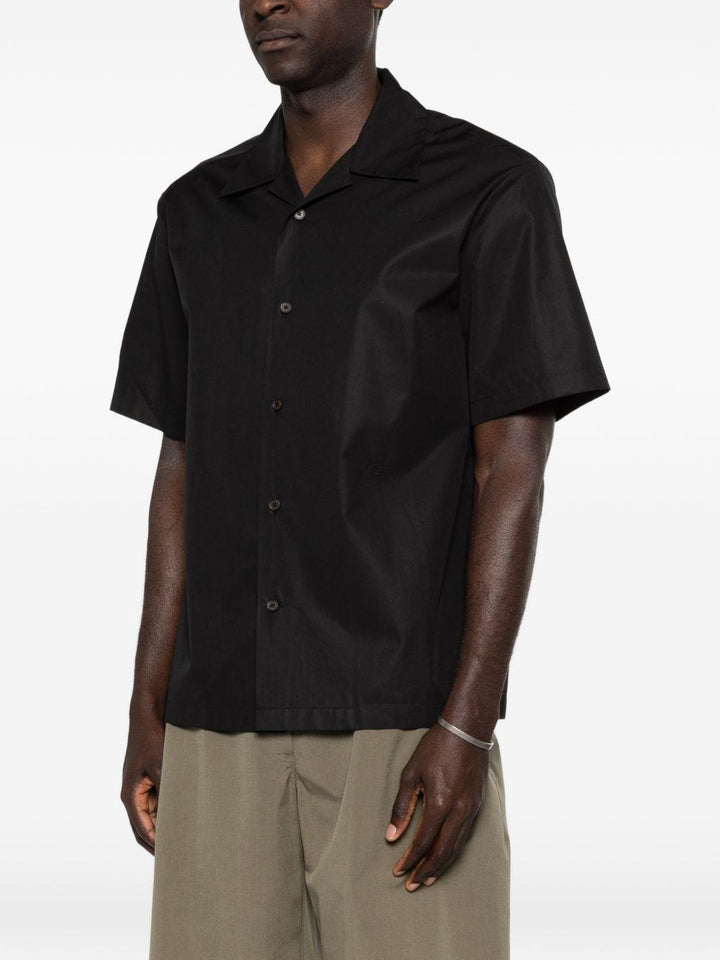 Camicia nera a maniche corte 