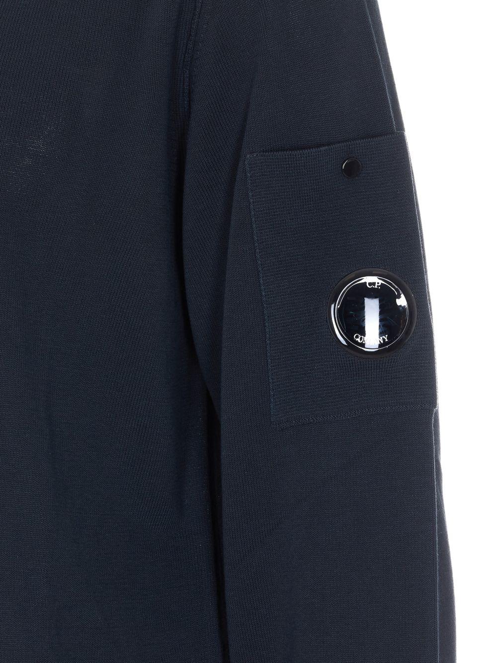 Maglione con taschino nero 
