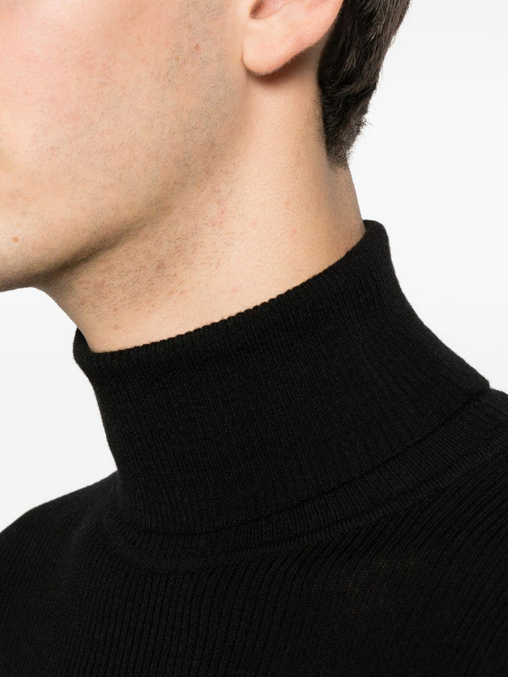 Maglione a collo alto nero 
