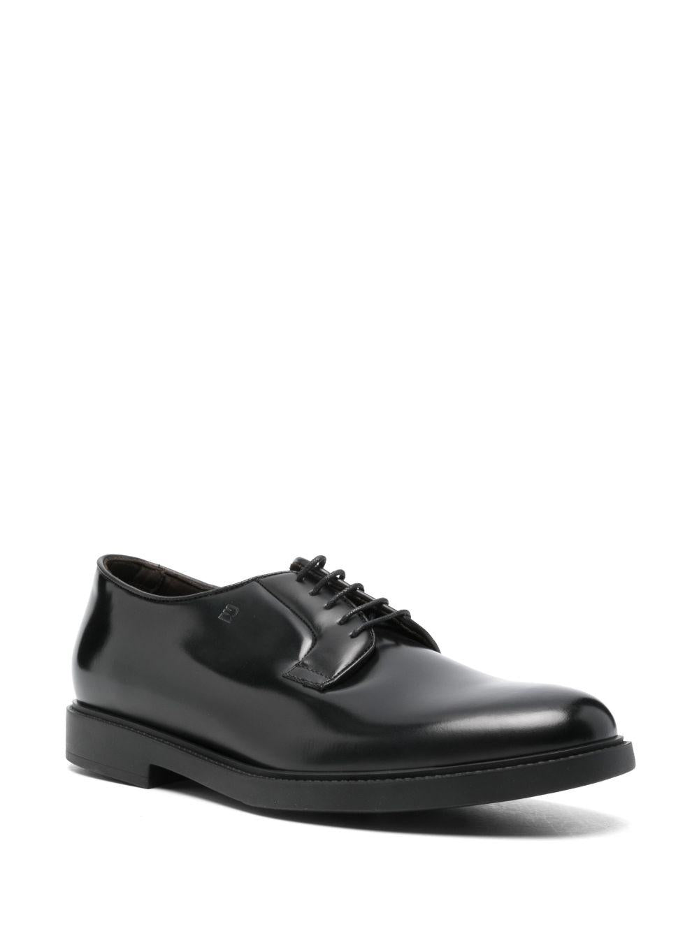 Derby stringate nere 