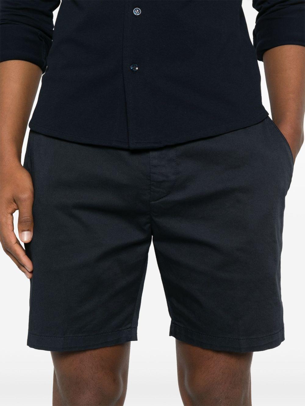 Chino Manheim corti universo 