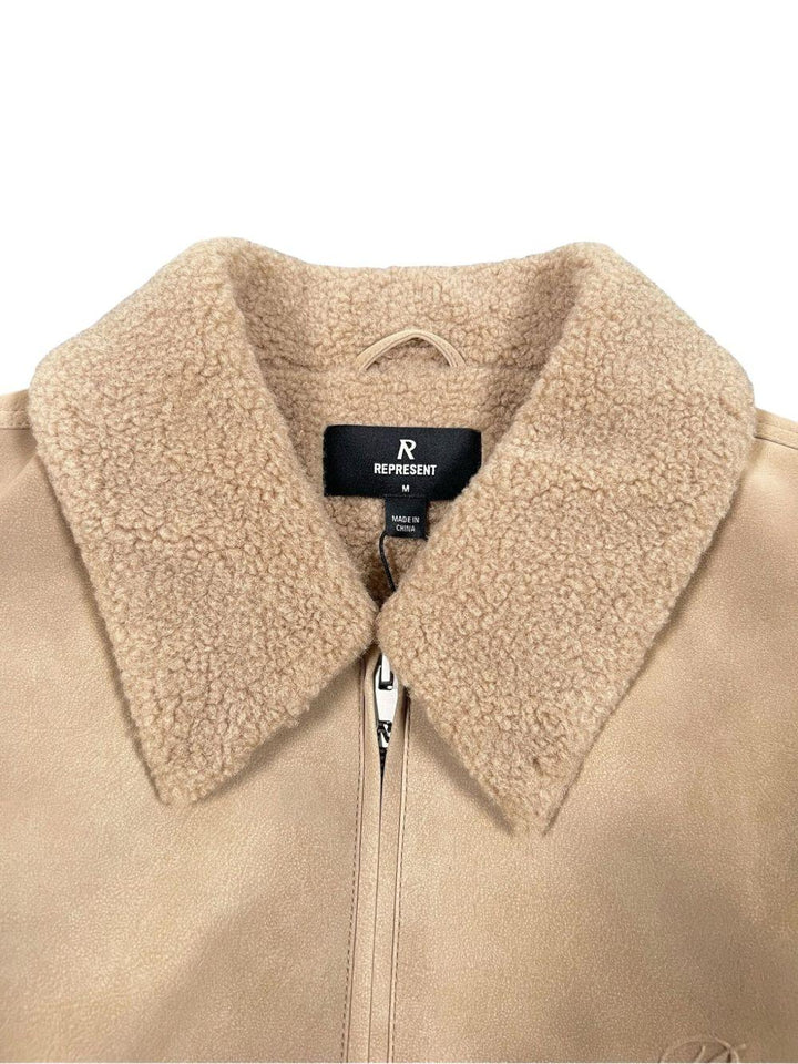 Giacca color sabbia con colletto in shearling 