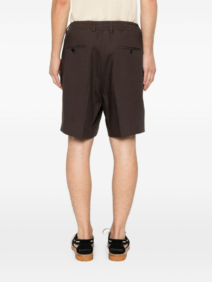 Shorts con pinces cacao 