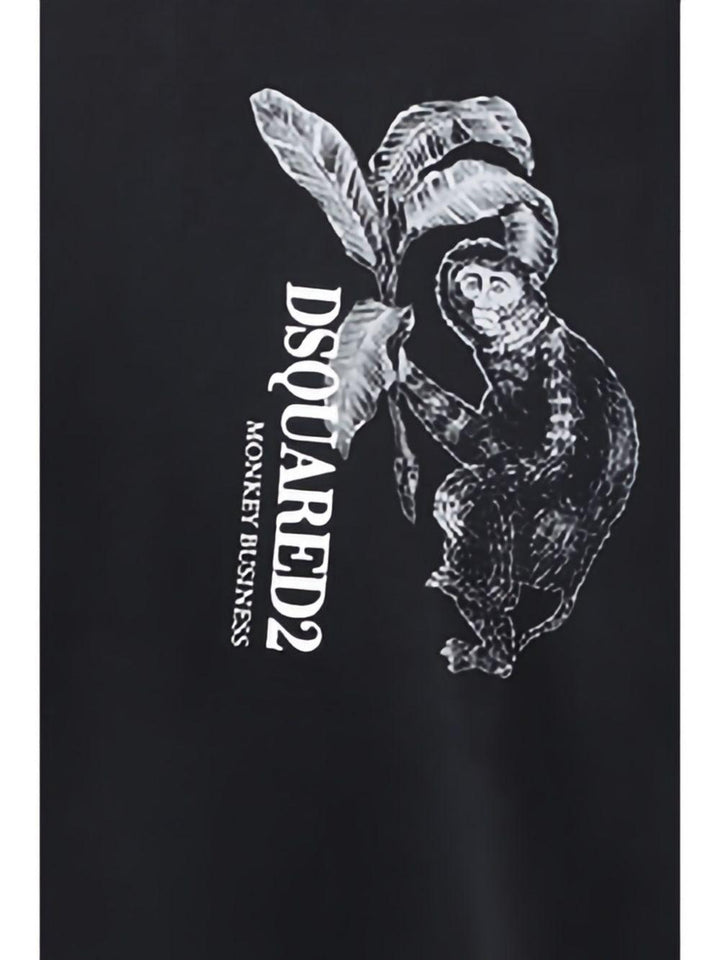 T-shirt nera con stampa 