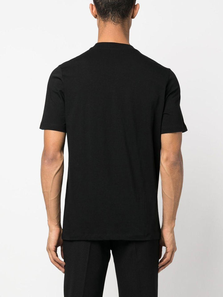 T-shirt girocollo nera 