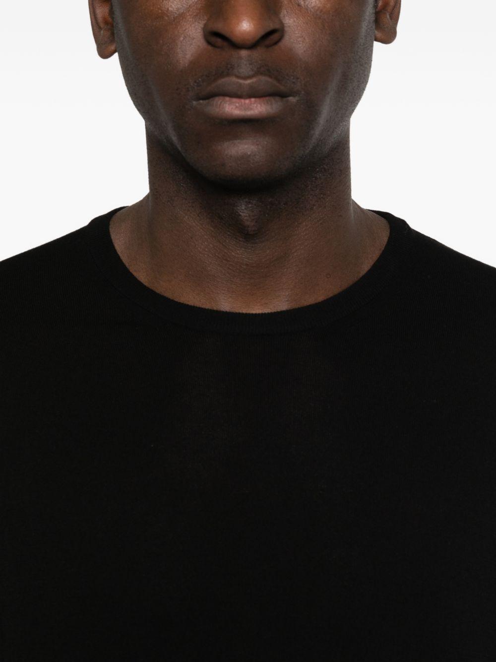 Maglione nero girocollo 