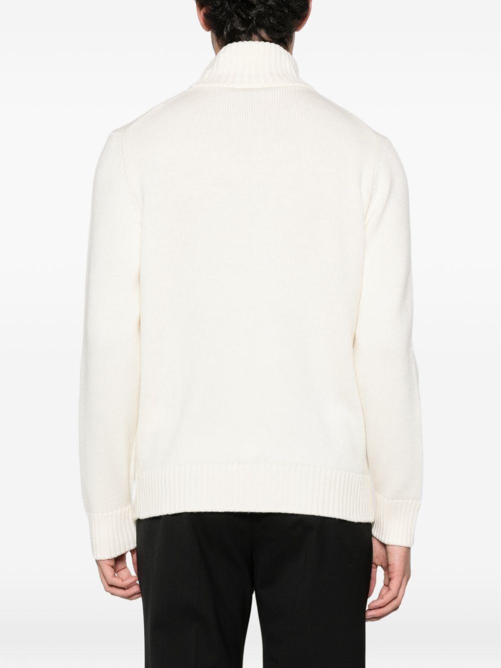 Cardigan panna con bottoni 