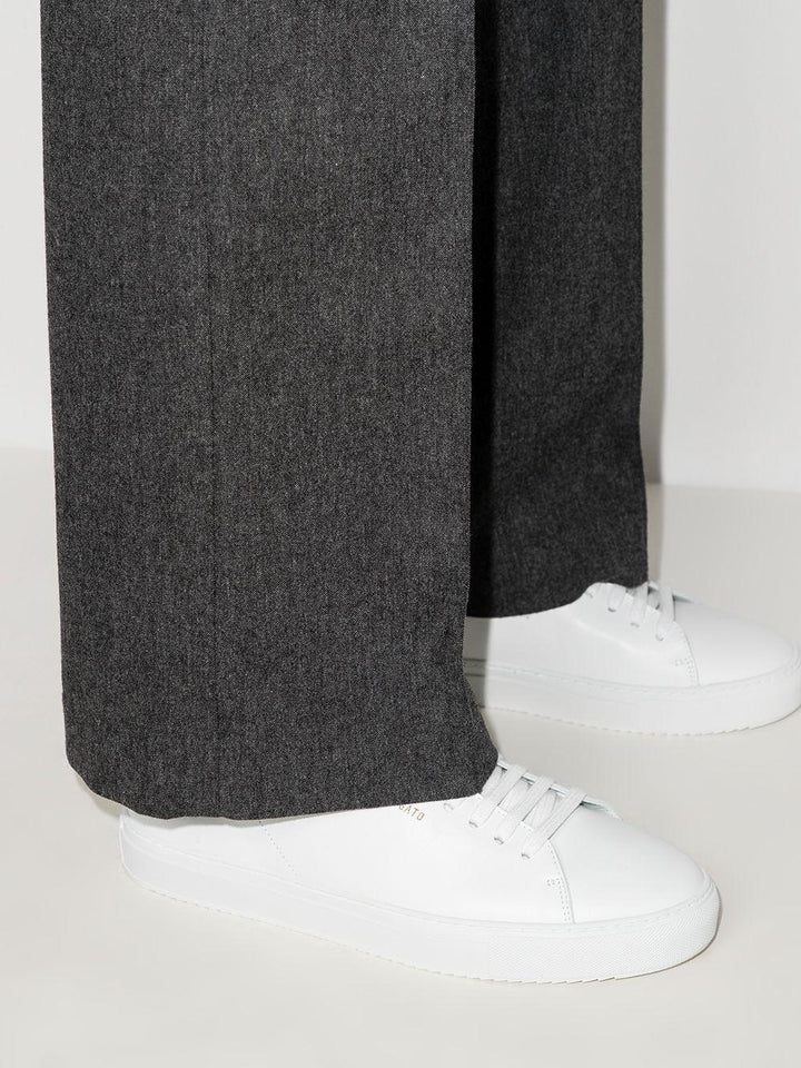 Sneakers con lacci bianche 