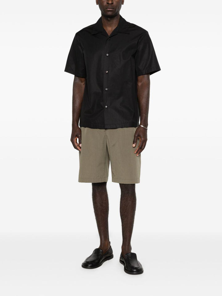 Camicia nera a maniche corte 
