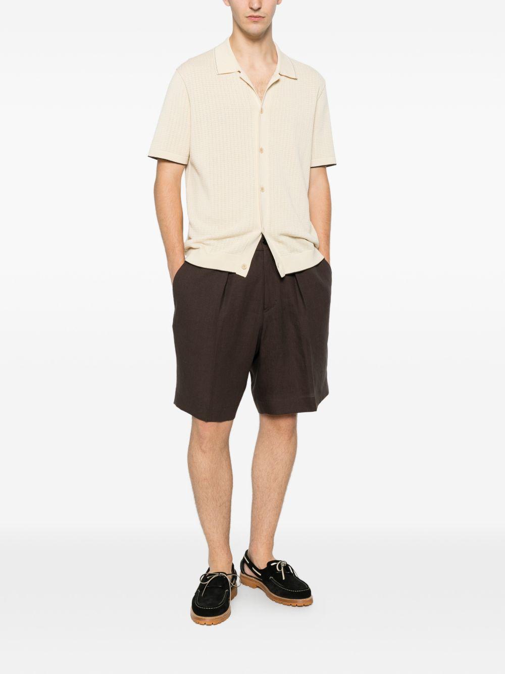 Shorts con pinces cacao 