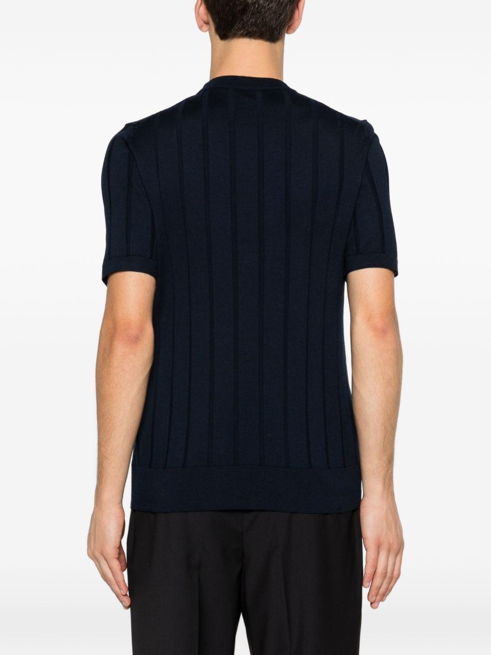 Maglia blu a maniche corte 
