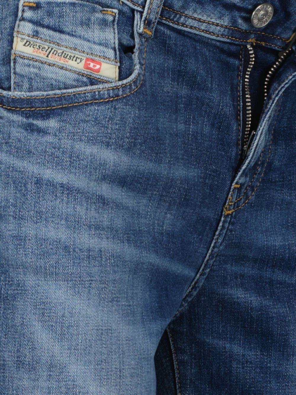 Jeans D-Ebbey svasati 