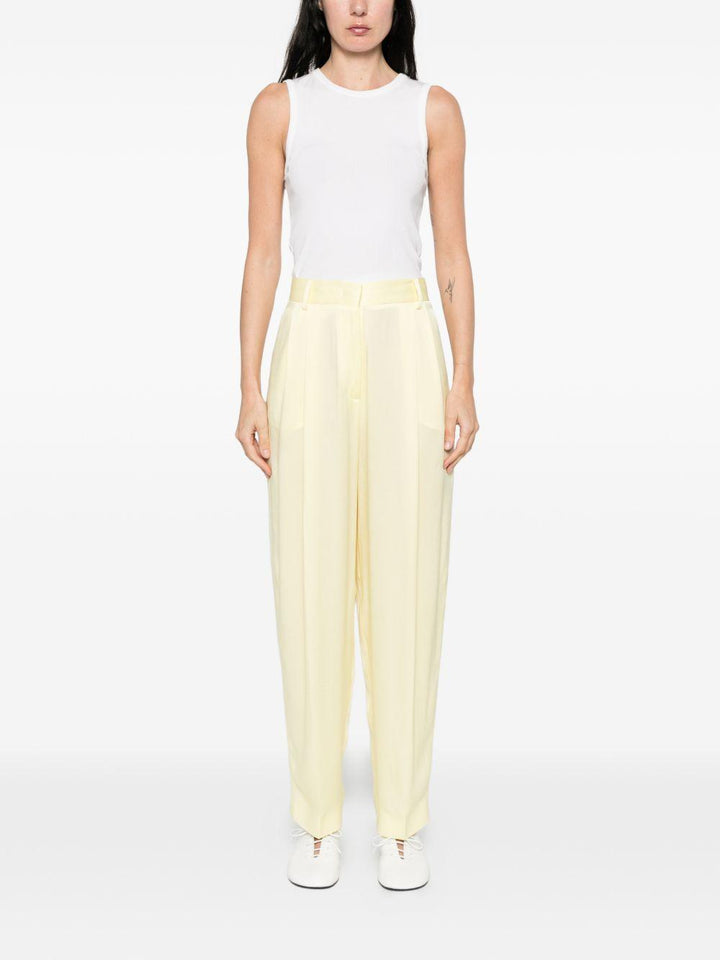 Pantaloni ampi 