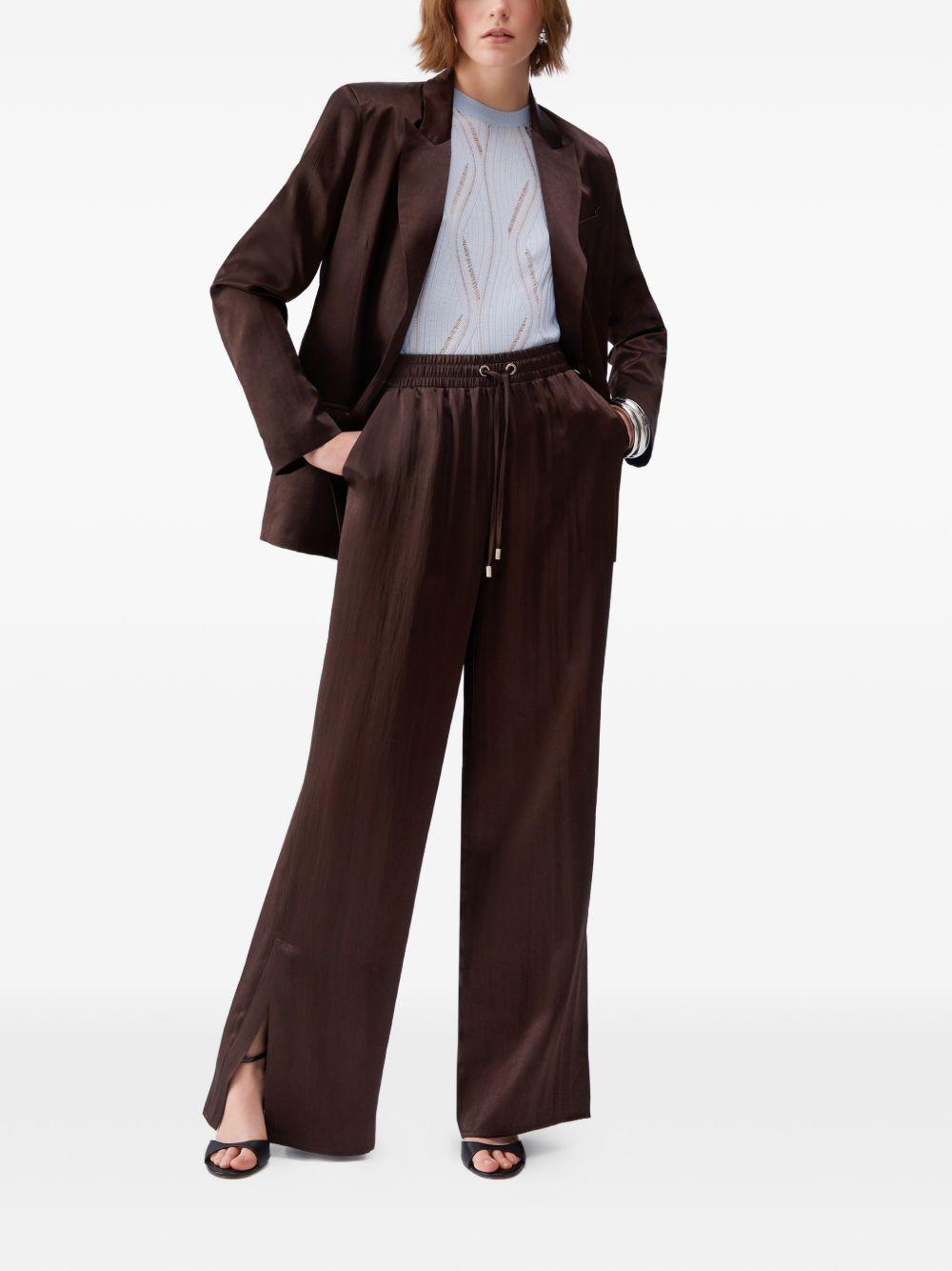 Blazer con cintura 